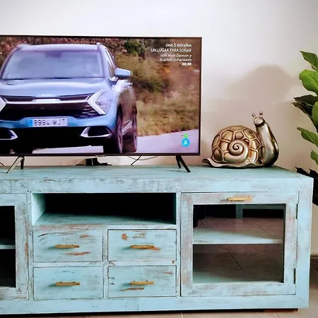 Hello Sofia פילס